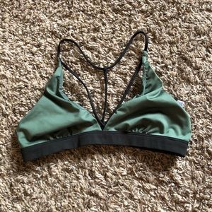 VS Sport Strappy Triangle Sports Bra